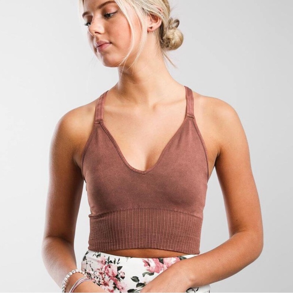 Free People Movement Good Karma
Crop Nutmeg Size M/L NWT